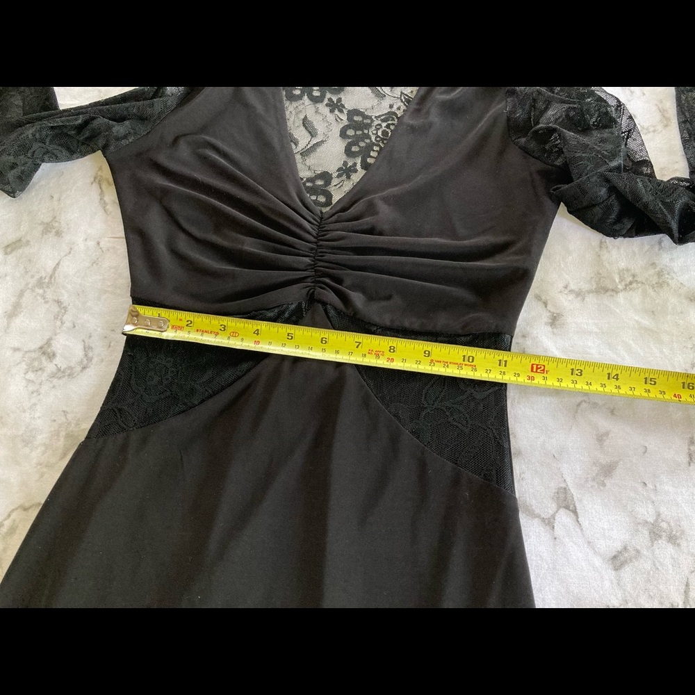 Black lace detail dress - Picture 8 of 9
